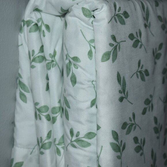 4 Piece Cottagecore White Green Eucalyptus Leaves Bed Sheet Set, Queen Size - Picture 2 of 11